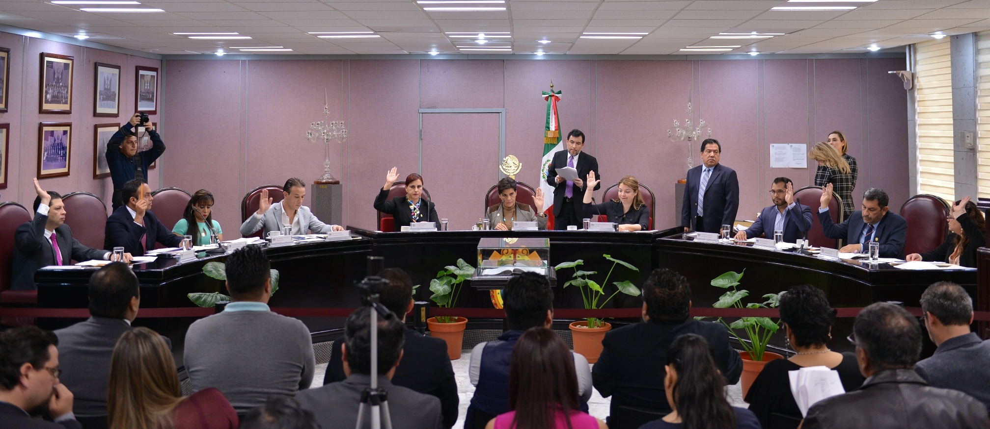 Turnan a comisiones iniciativa para reformar Ley de Tránsito y Transporte