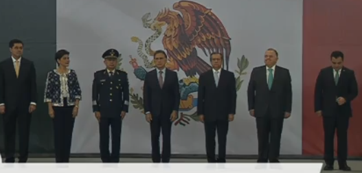 Gobernador  Yunes Linares encabeza celebración del Día de la Bandera