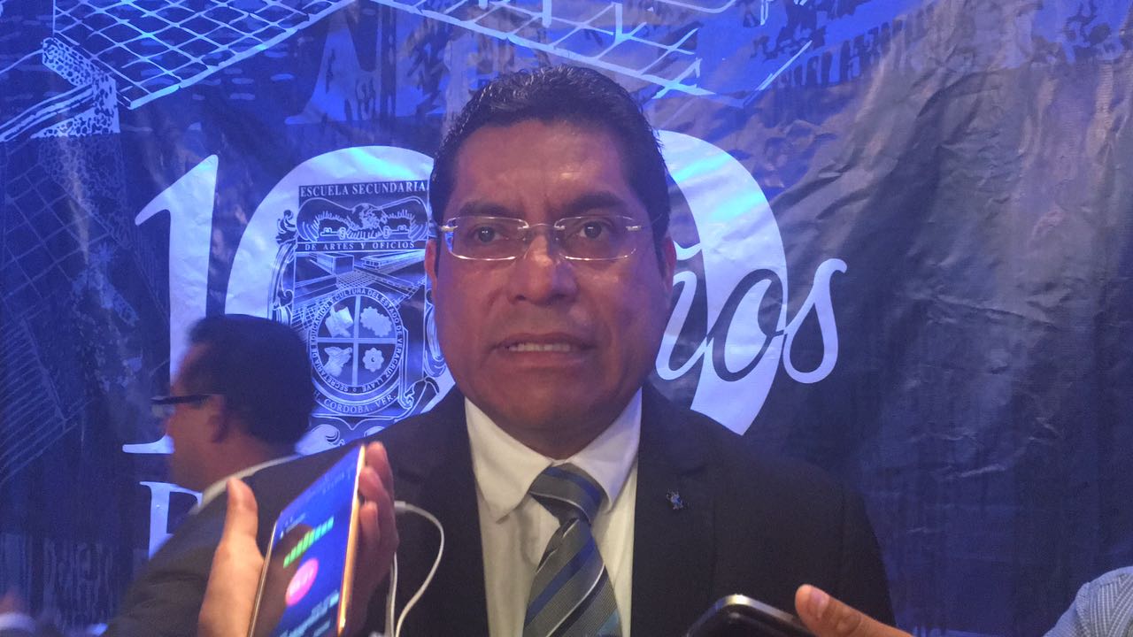 Escuelas inconclusas, habían sido reportadas como terminadas