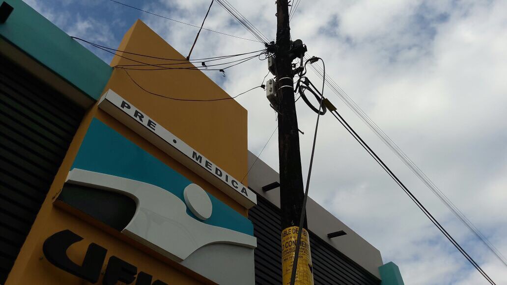 Dejan sin luz a vecinos de la colonia Flores Magón del puerto