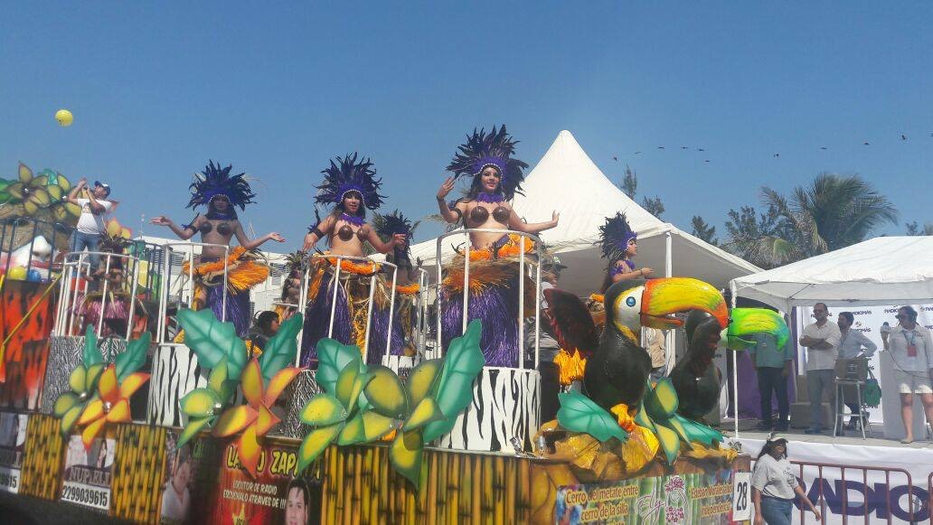 Feria del centro de Veracruz, afecta ventas de comercios del primer cuadro del puerto