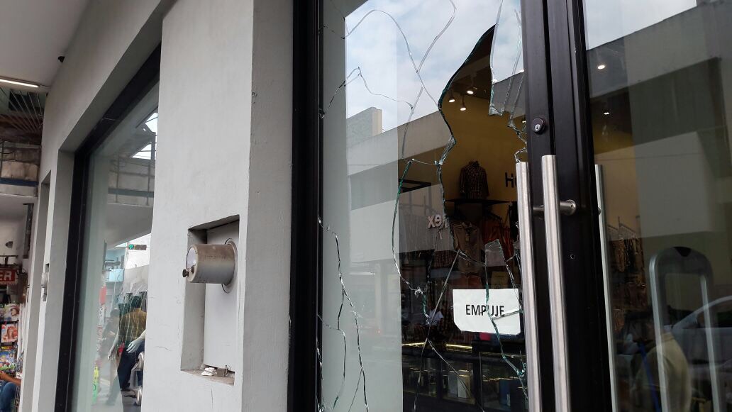 Otra vez vandalizan comercios en Centro Histórico de Veracruz