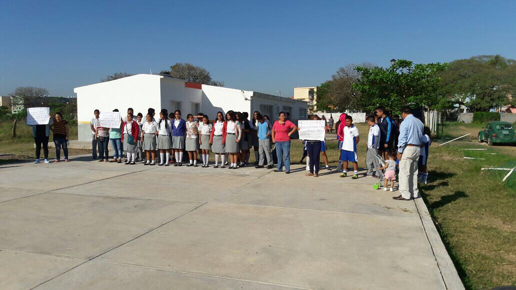 Piden infraestructura en secundaria del puerto de Veracruz