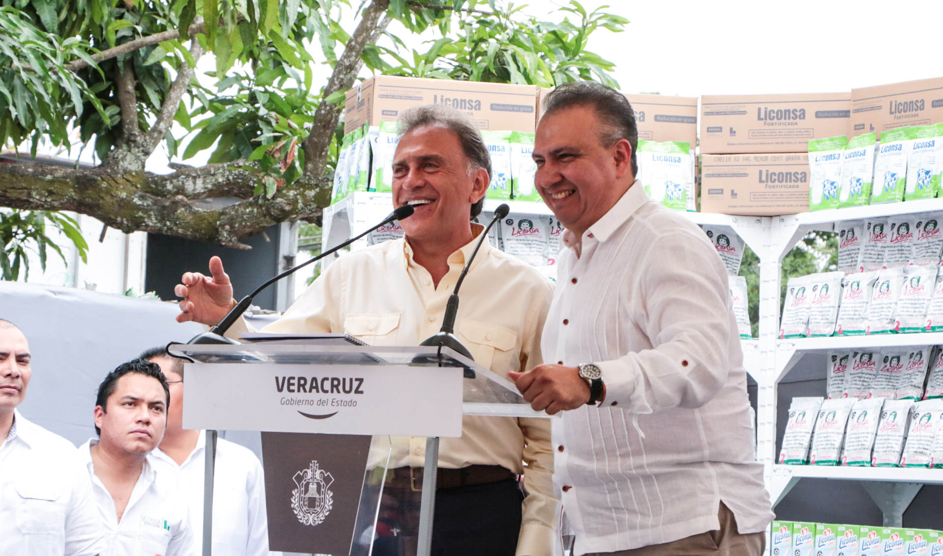 El gobernador Yunes inaugura lechería Liconsa en Soledad de Doblado