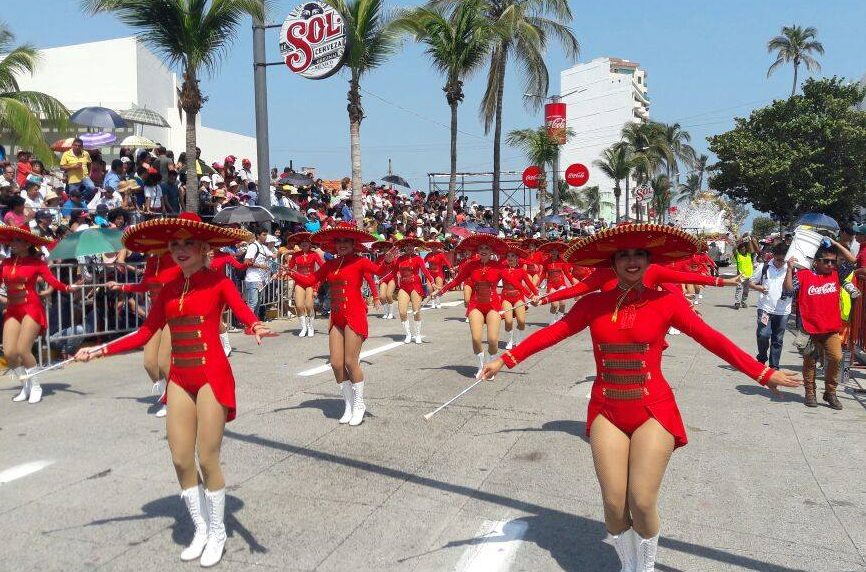 Miles de familias disfrutaron del segundo desfile de Carnaval