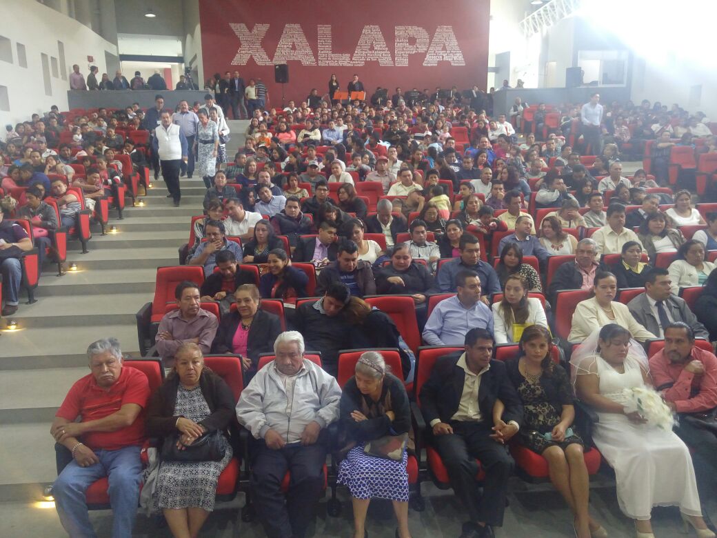 Más de 200 parejas se casaron en Xalapa