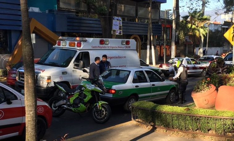 Fallece, de un infarto, taxista en Los Tecajetes