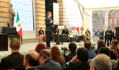 Se sepultó viejo sistema de venta y herencia de plazas docentes: Nuño Mayer