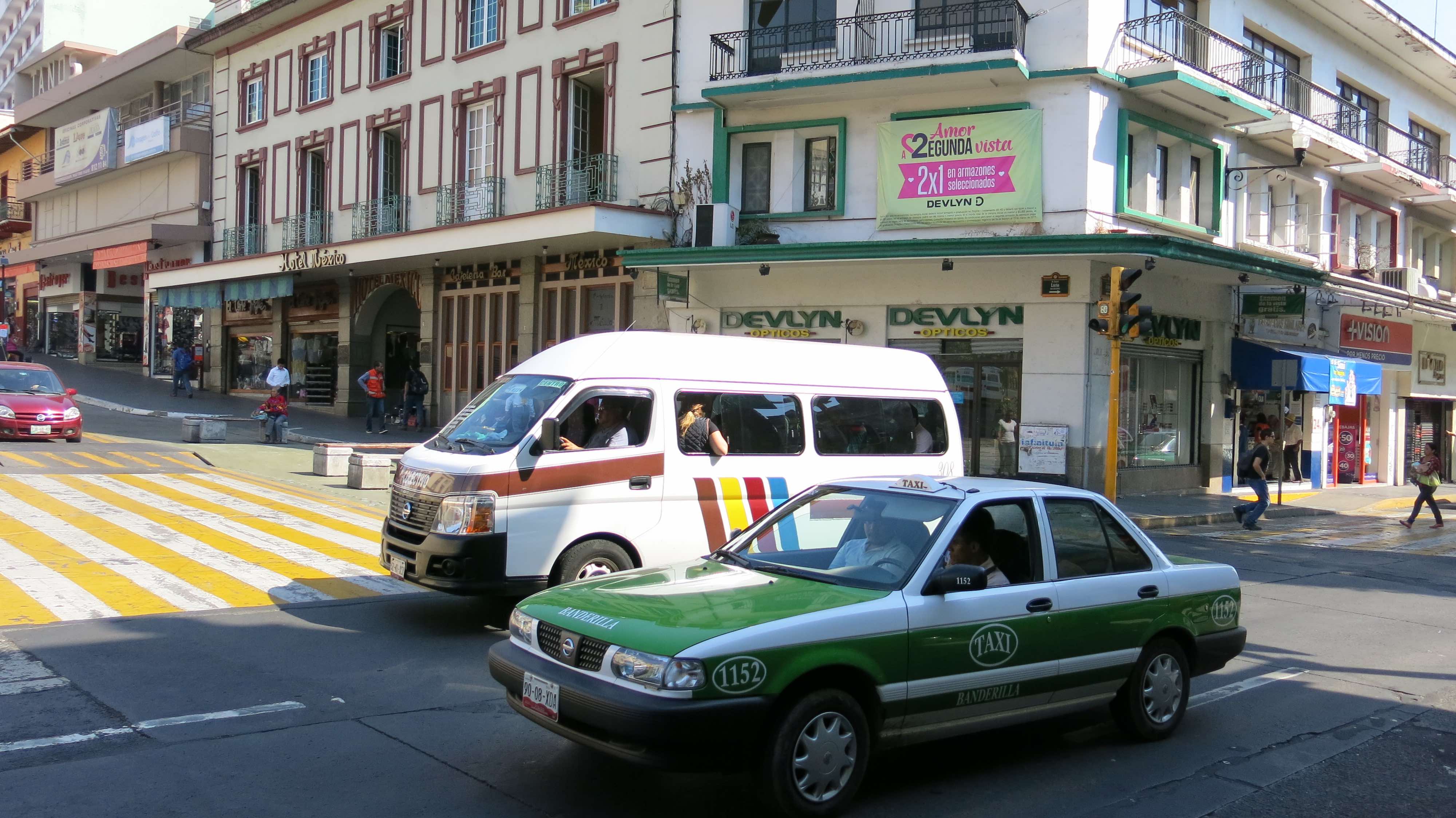 Sin multas a prestadores de servicio de taxi que tengan documentos en regla