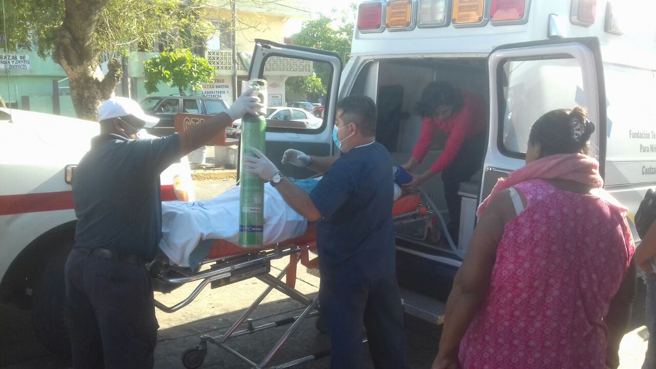 Trasladan a persona que sufrió quemaduras a la Unidad de Quemados de Veracruz