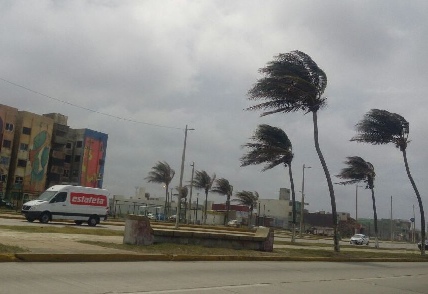 Prevén vientos de hasta 75 km/h en Veracruz por evento de Norte