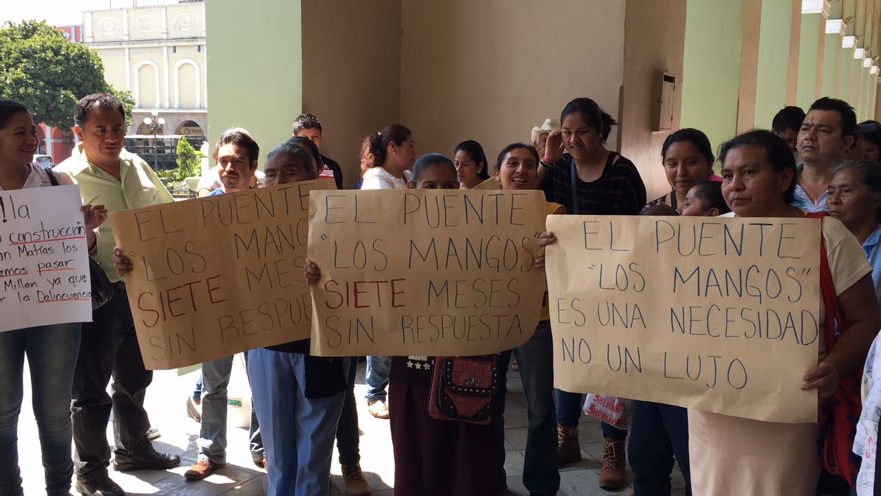 Habitantes de Córdoba exigen reparación del puente Los Mangos