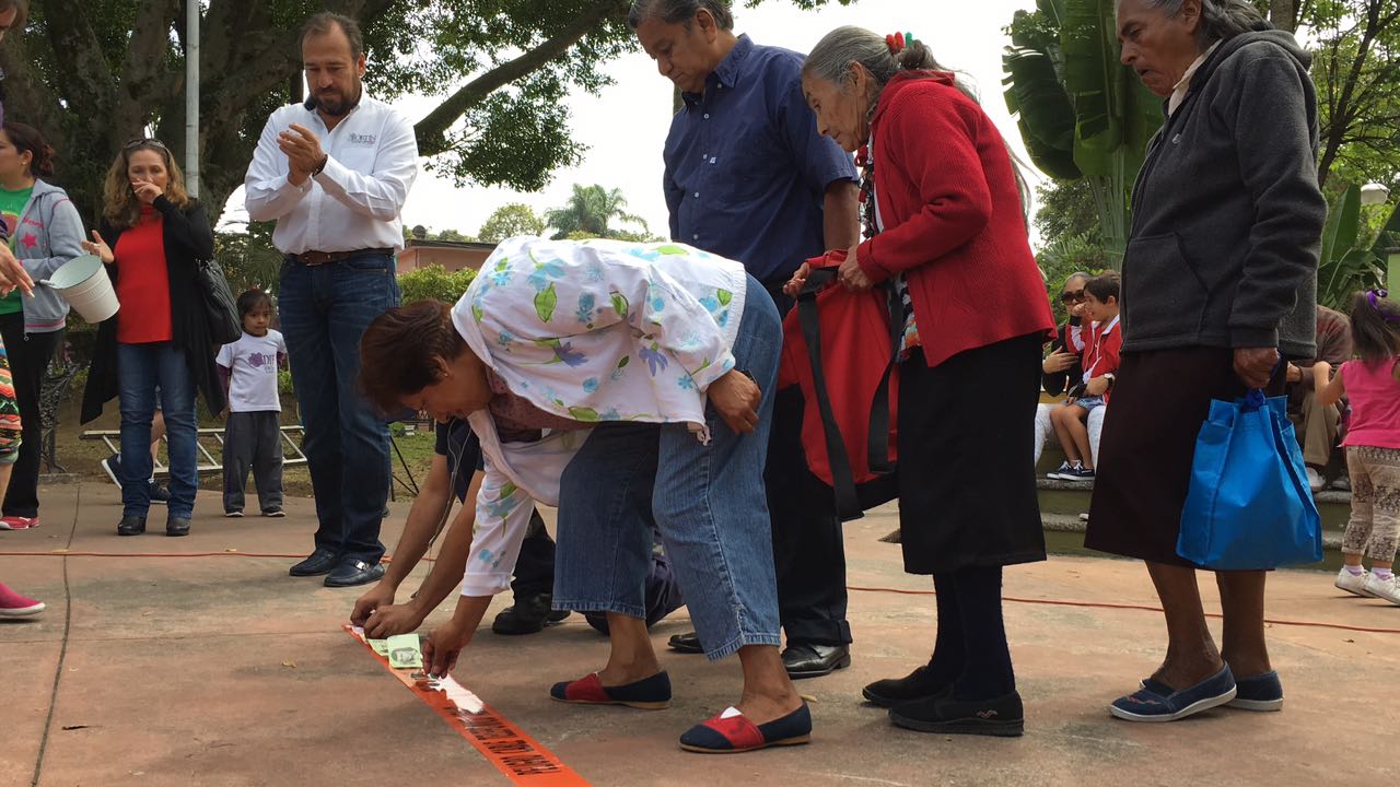 Bomberos Córdoba realiza con éxito campaña “kilómetro del peso” en Fortín