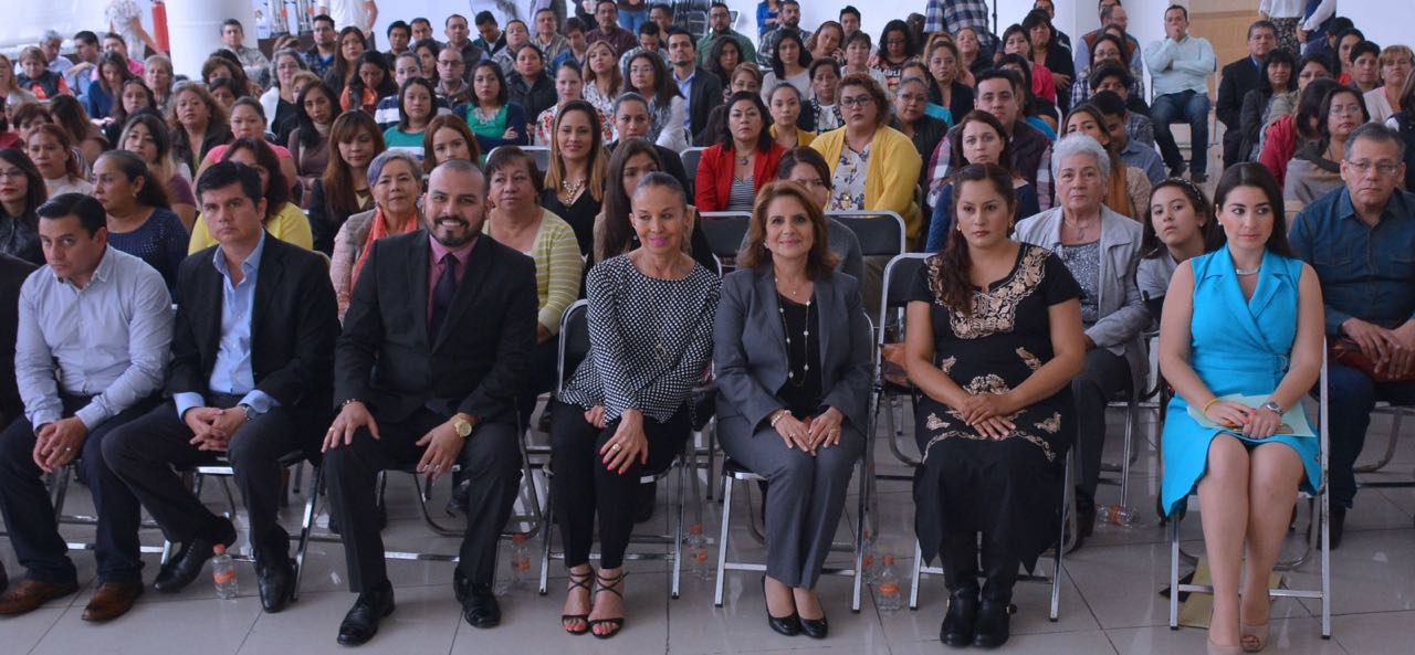 Encabeza la presidenta del DIF Estatal, Leticia Márquez de Yunes, conmemoración del Día de la Mujer