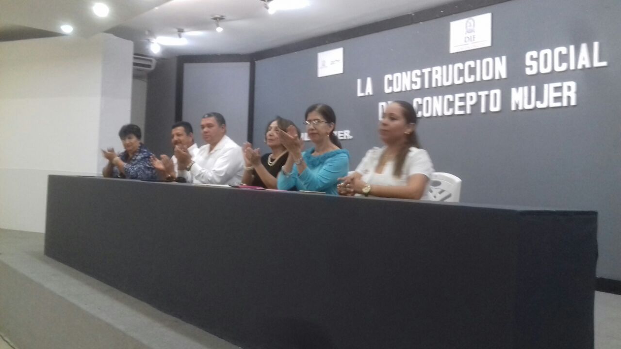 Inician actividades por el Día de la Mujer en Coatzacoalcos