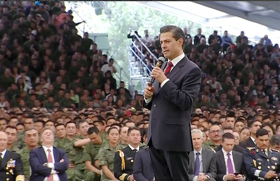 Califica EPN como inadmisibles descalificaciones a las fuerzas armadas