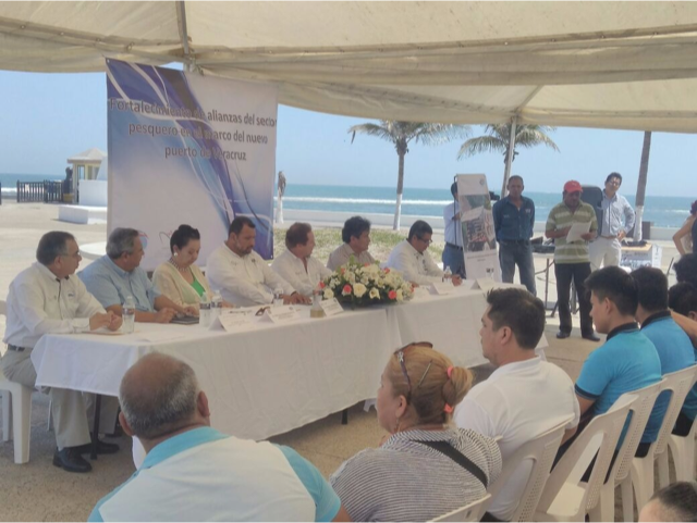 Apiver otorga curso a pescadores