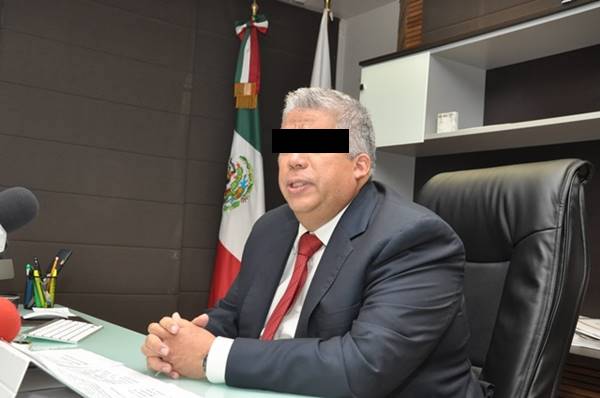 Detienen a exdirector de la CAEV por presunto daño patrimonial