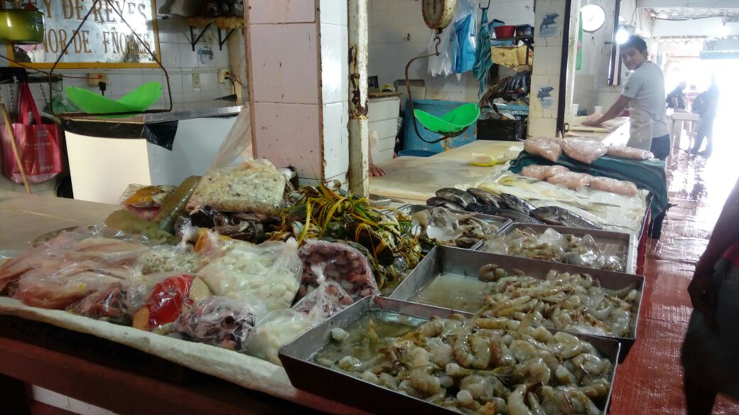 Mercado de mariscos de Coatzacoalcos languidece por disminución de ventas