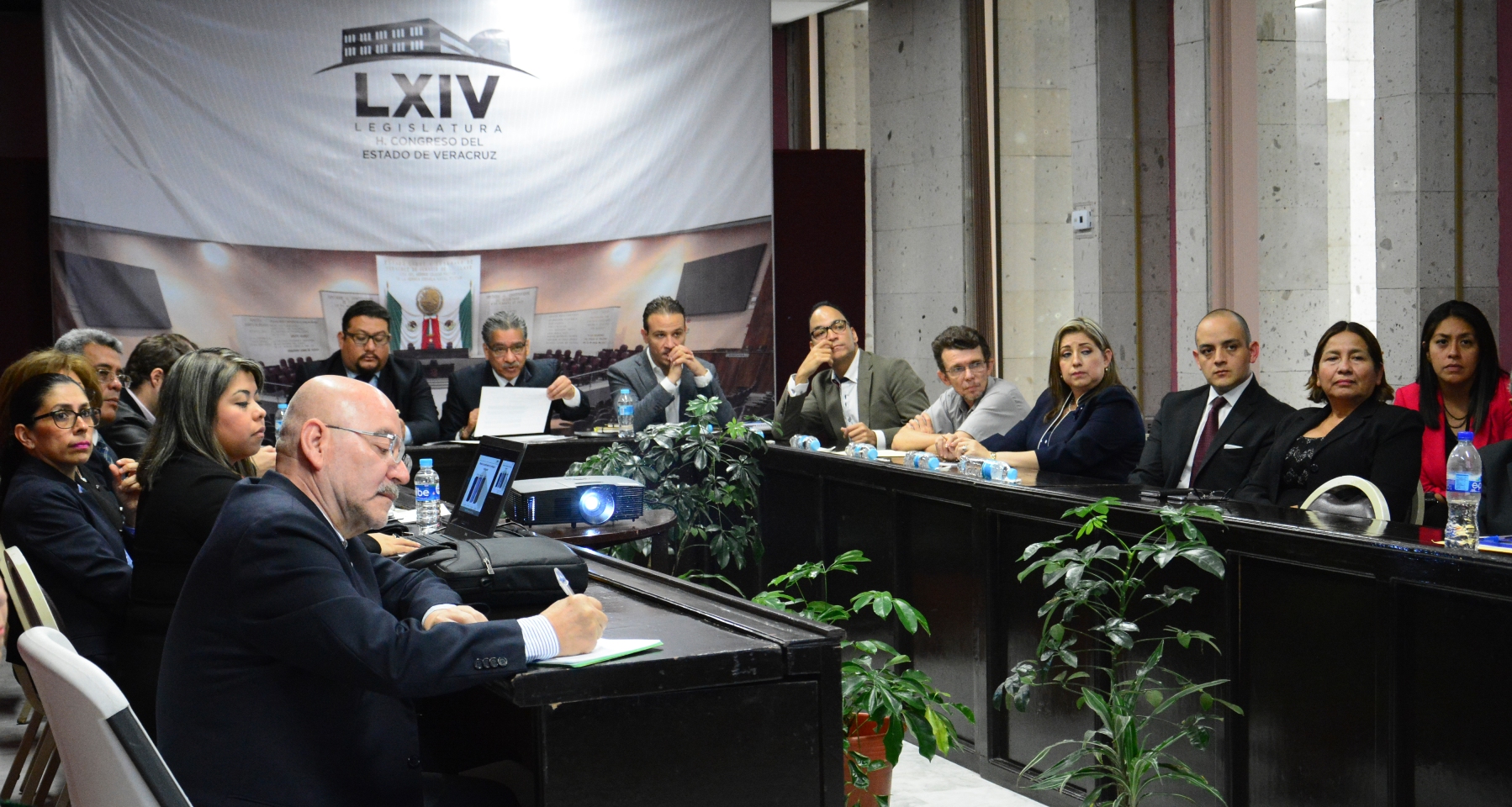 Acuden titulares de dependencias ante el Congreso para detallar el ejercicio de su gasto