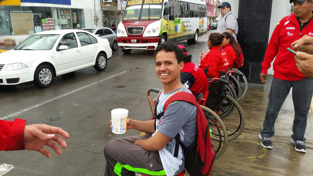 Atletas paralímpicos piden apoyo para viajar a competencia en Brasil