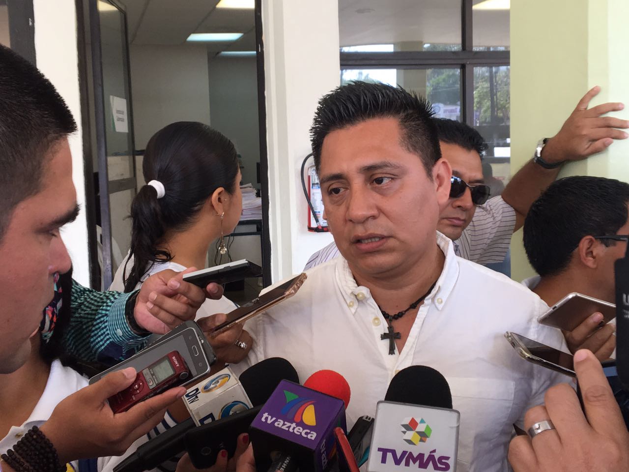 Comunidad LGBTTTI solicita a gobernador Yunes retomar recomendación de la Conapred