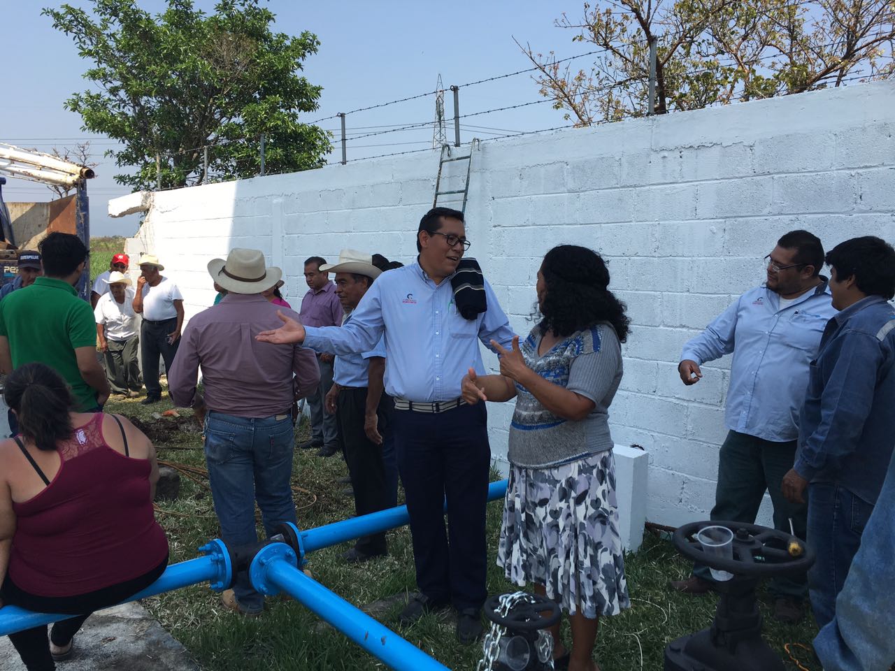 Retiran bloqueo carretero en Córdoba-Naranjal tras acuerdo con empresa HidroSistema