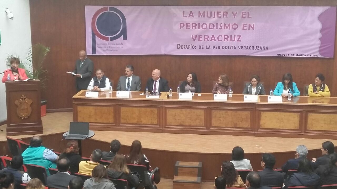 Organiza CEAPP foro La mujer y el periodismo en Veracruz