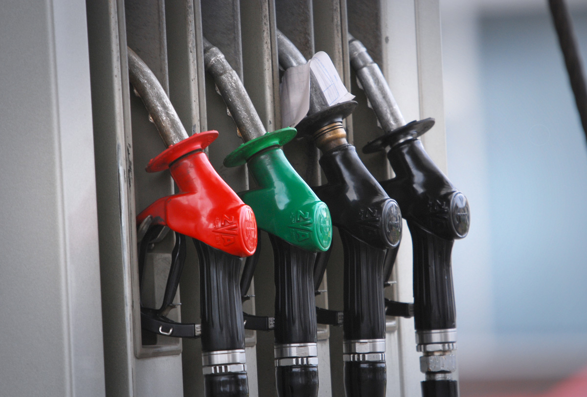 Precio de la gasolina afecta la economía de los veracruzanos