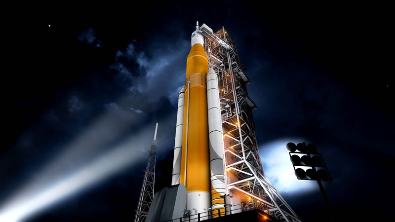 NASA estudia la posibilidad de añadir tripulación en la primera misión del SLS y Orión