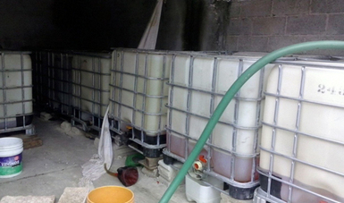 Asegura la PGR cuatro mil litros de hidrocarburos en Villa Aldama, Veracruz