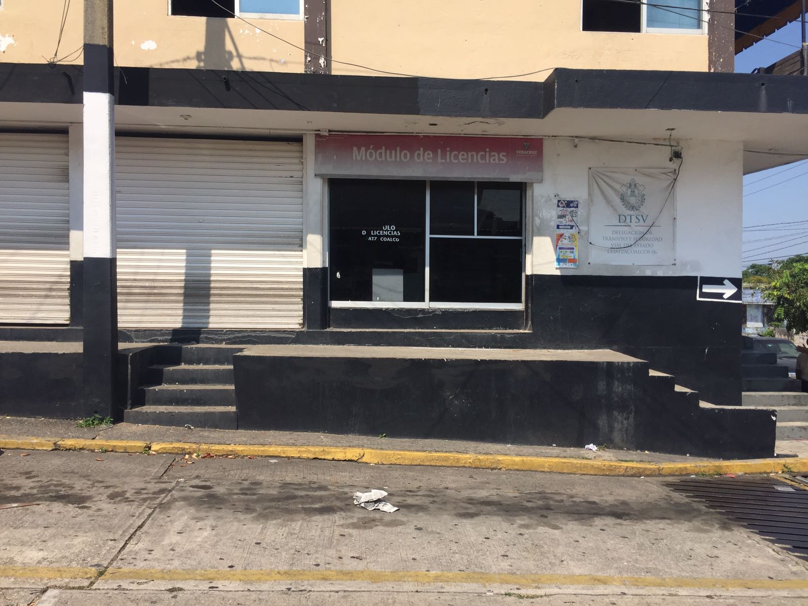 Cierre de módulo de licencias en Coatzacoalcos afecta a conductores