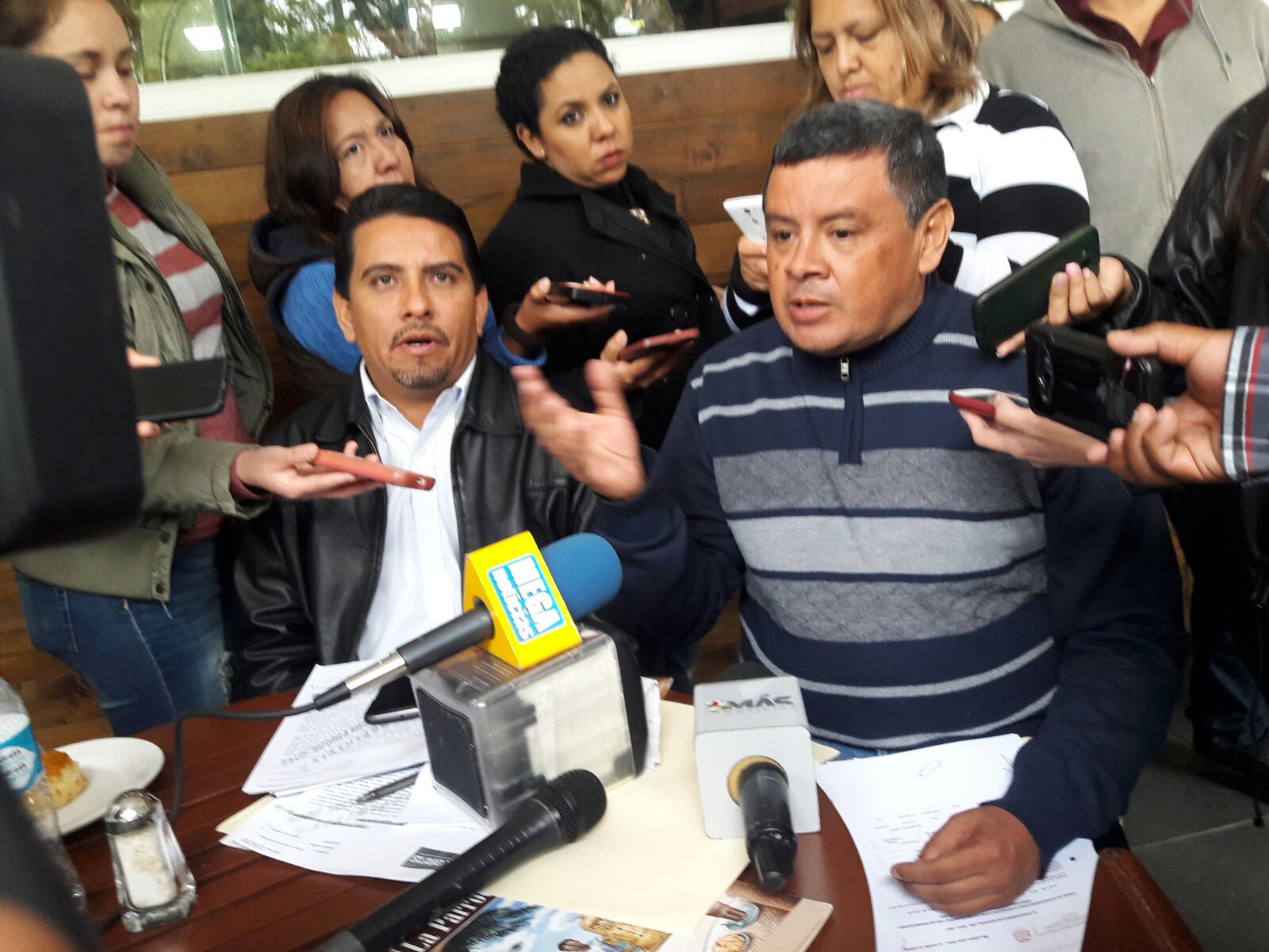 Extrabajadores del Ayuntamiento de Coatepec piden evitar una injusticia
