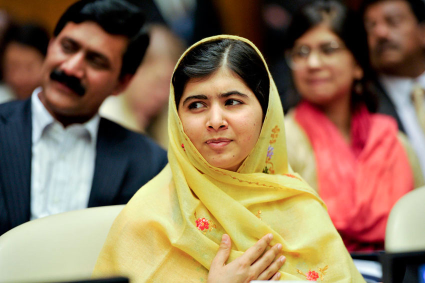 Una emotiva Malala da un discurso inspirador a su regreso a Pakistán