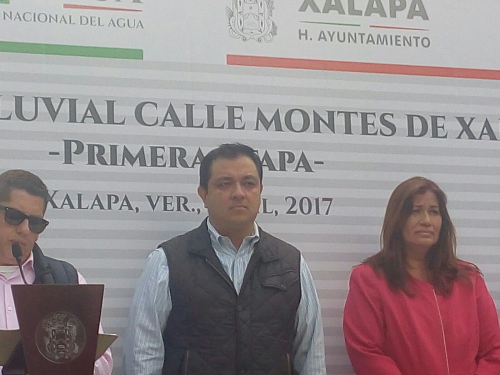 Montes de Xalapa ya cuenta con obra hidráulica: Américo Zúñiga Martínez