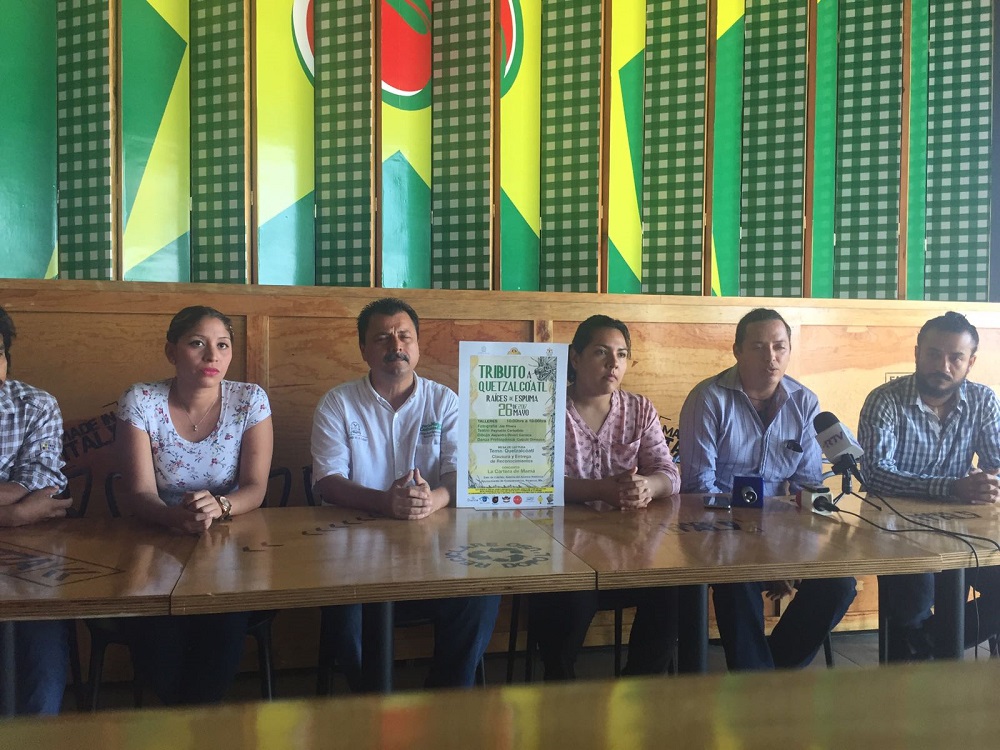 Artistas locales presentan «Tributo a Quetzalcóatl, raíces de espuma» en Coatzacoalcos