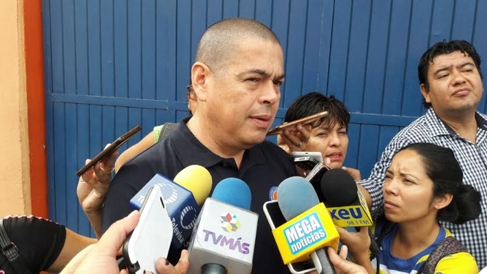 Continúan labores de enfriamiento en el basurero municipal de Veracruz 