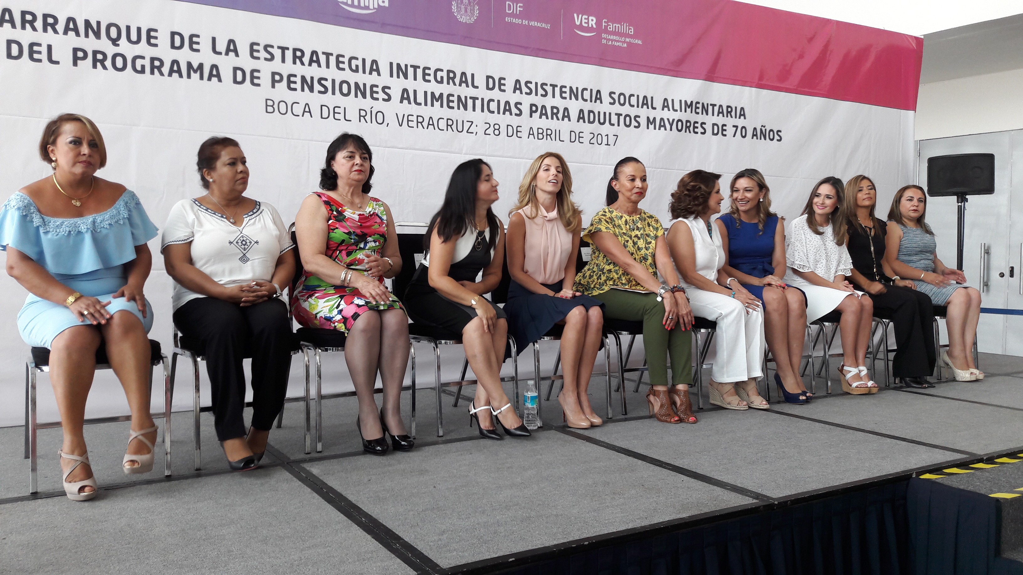 Inicia DIF Estrategia Integral de Asistencia Social Alimentaria y reactiva pensiones para adultos mayores