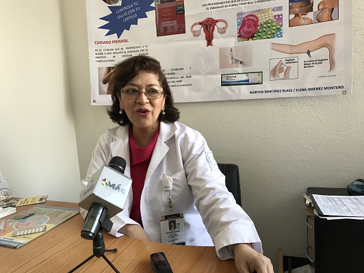 Mujeres jóvenes cuidan más su salud reproductiva y sexual que las mayores de 40: Issste