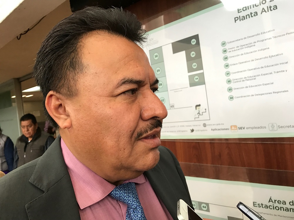 SEV enfrenta un déficit de maestros: Jorge Flores