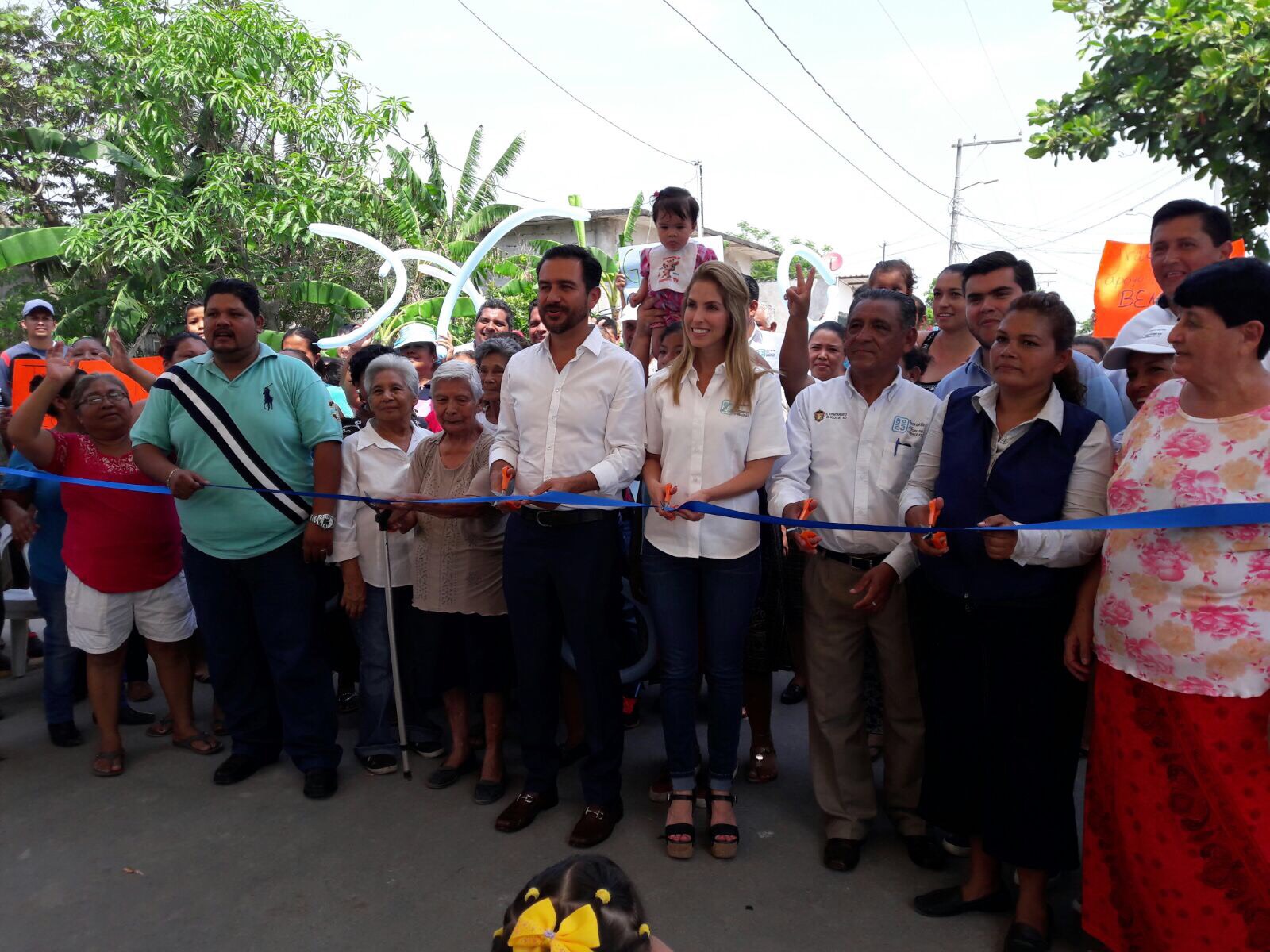 Inauguran urbanización de la colonia Plan de Ayala, en Boca del Río