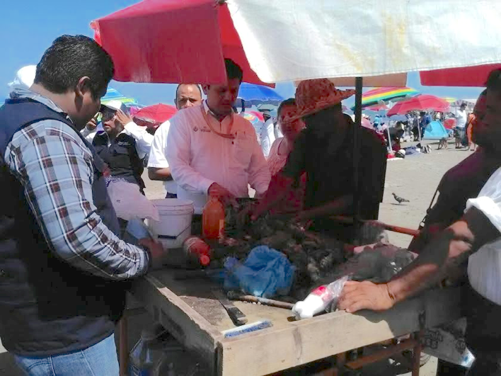 Realizan operativo sanitario por venta de alimentos en playas de la zona conurbada