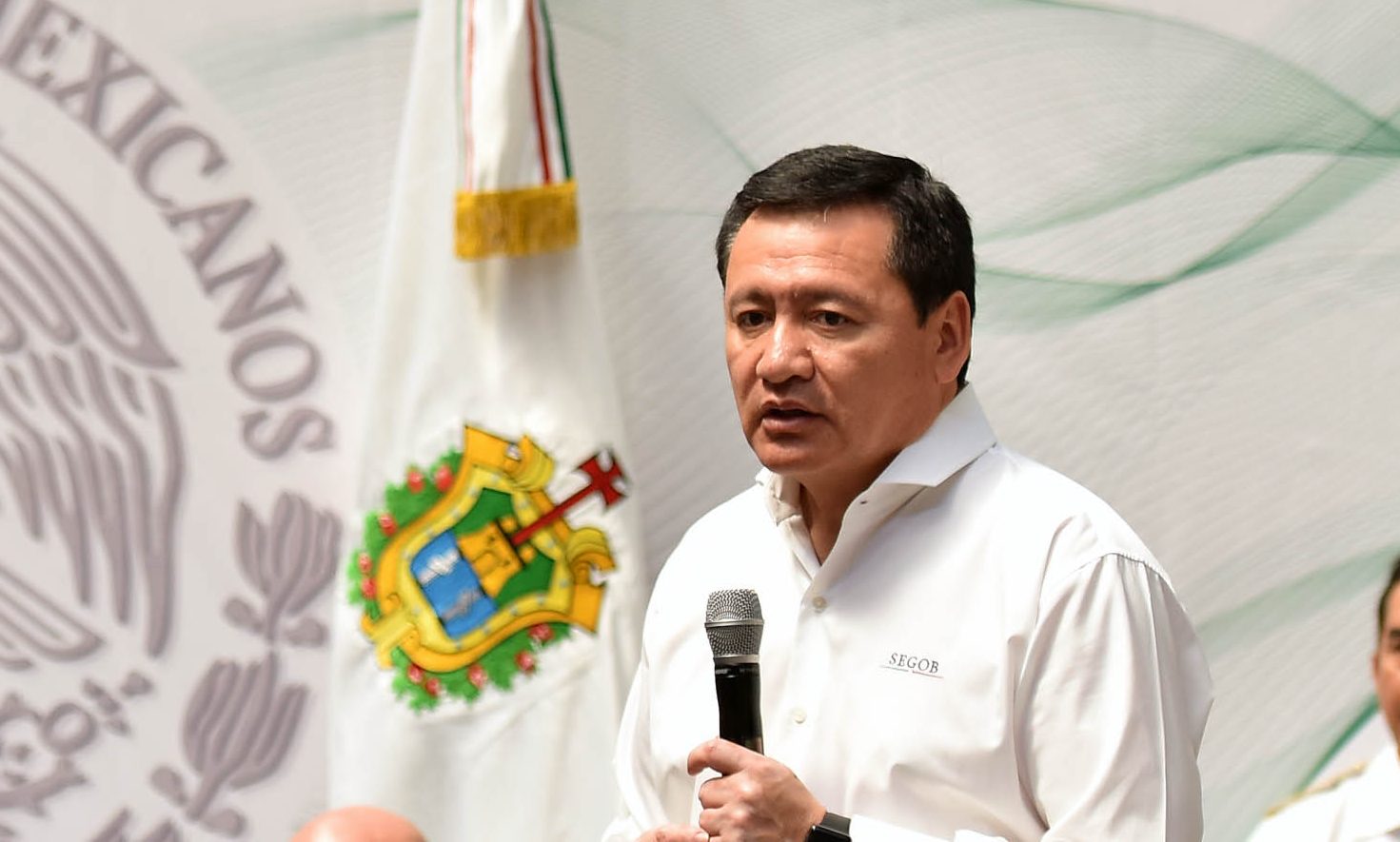 Osorio Chong recomienda utilizar el 911 si hay emergencias en vacaciones