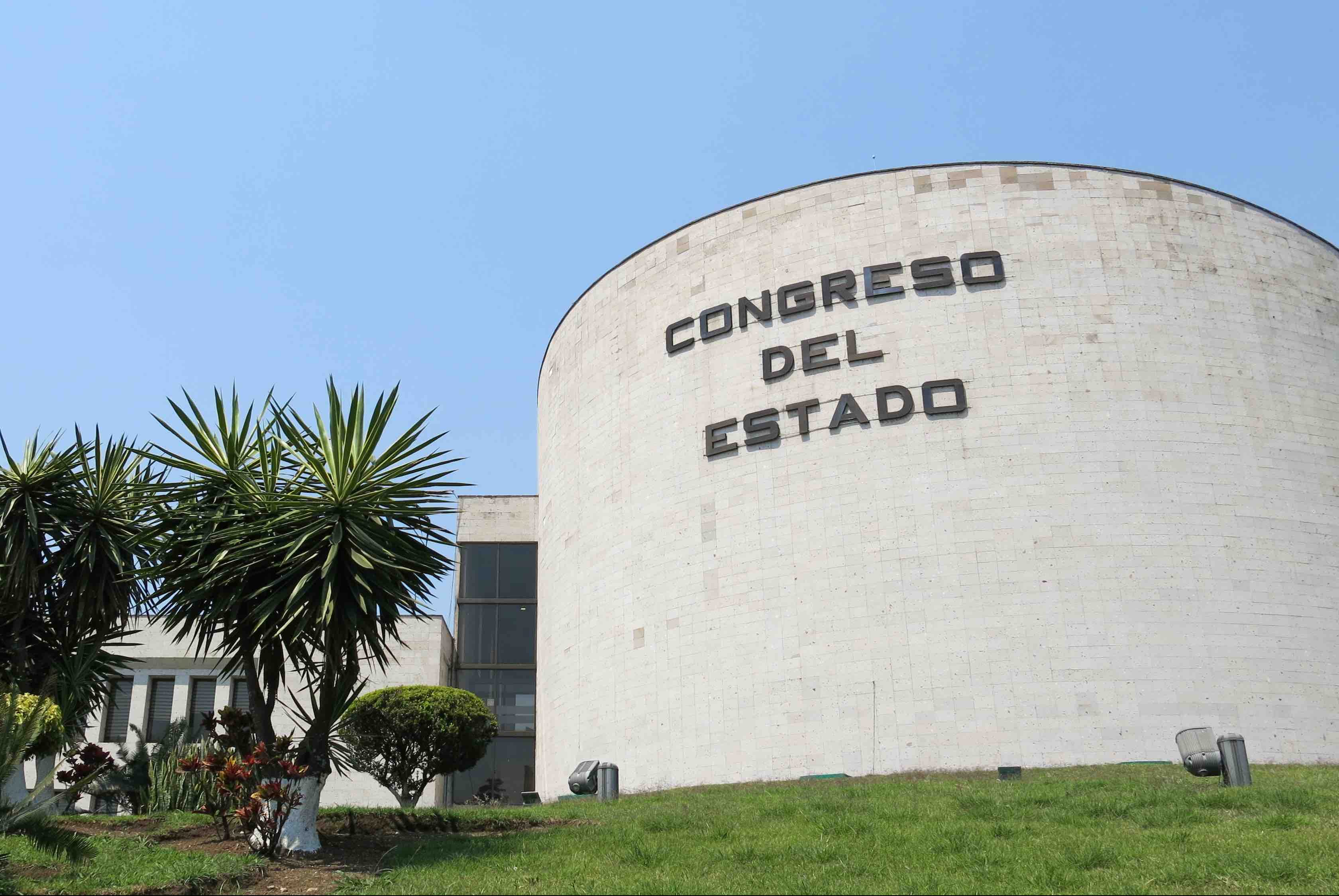 Gobernador de Veracruz presenta iniciativa de ley de notariado para su aprobación en Congreso del Estado