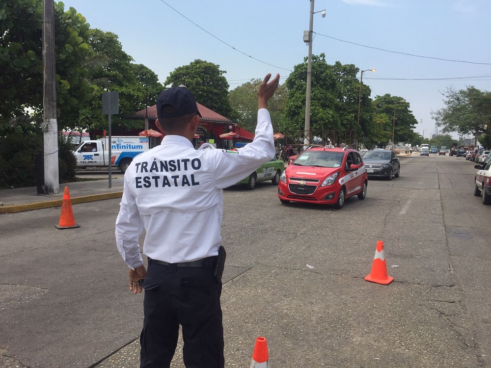 Taxistas reclaman abusos en operativos de Tránsito, piden intervención del gobernador