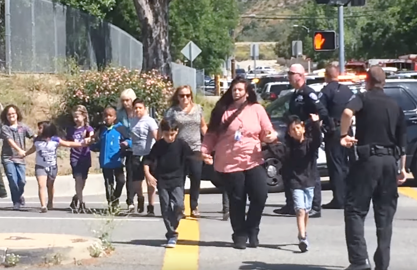 Lamenta la cancillería muerte de menor mexicano en tiroteo de California