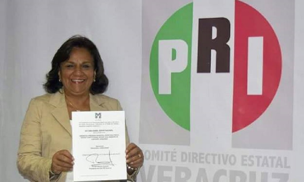 El PRI se queda sin candidatos en Coatepec; Vicky Servín y Víctor Alarcón renuncian
