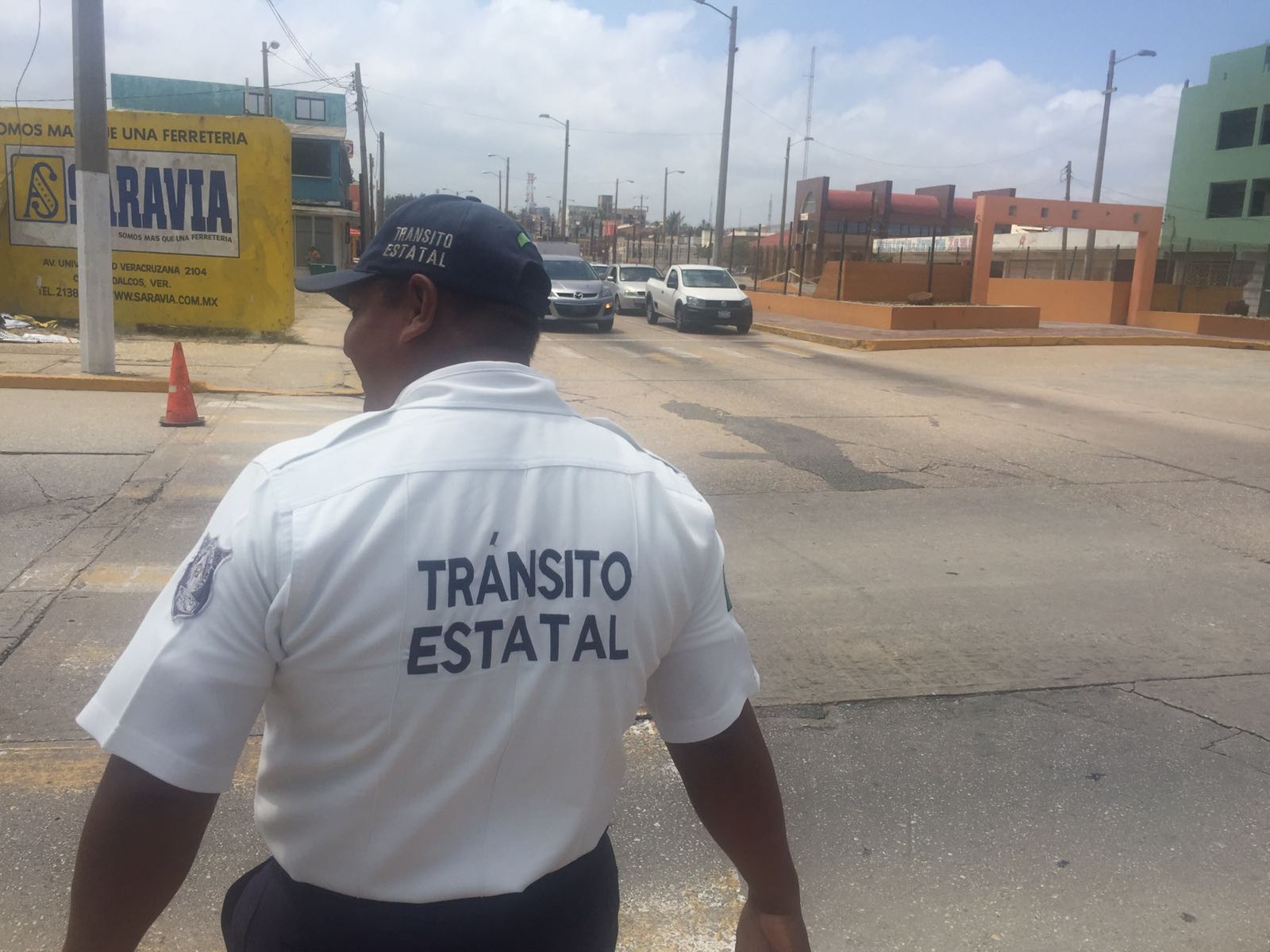 Elementos de Tránsito vigilan la Expo Feria Coatza y zona de playa