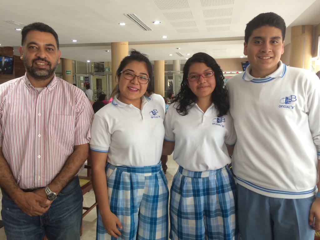 Alumnos de bachilleres presentan programa de reciclaje de llantas