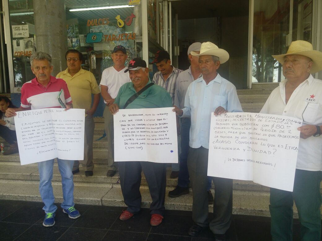 Jubilados exigen al ISSSTE, pague adeudos pendientes desde hace 9 años